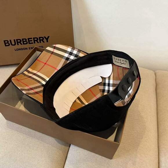 Burberry cap main image 5